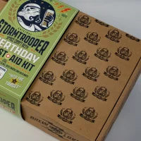 Vocation - Stormtrooper Box - BEERTHDAY Thirst Aid Kit - Geschenkverpackung mit 6 Dosen & Glas